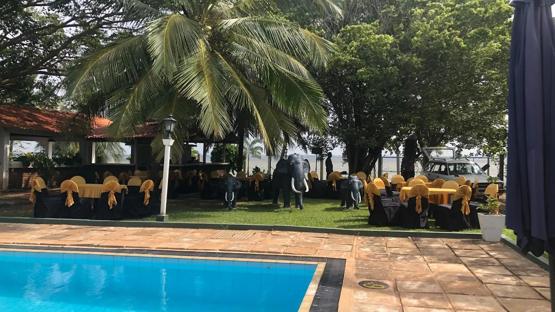 Hotel Lagoon Paradise Negombo
